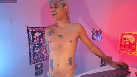 Snapshot of cum_park chatting on June 2026 02:43:01 PM DAVID online show from June 2026 02:43:01 PM