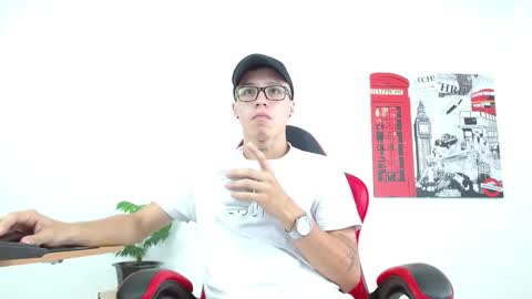 Snapshot of cumandres chatting on September 2025 01:45:02 PM cumandres online show from September 2025 01:45:02 PM