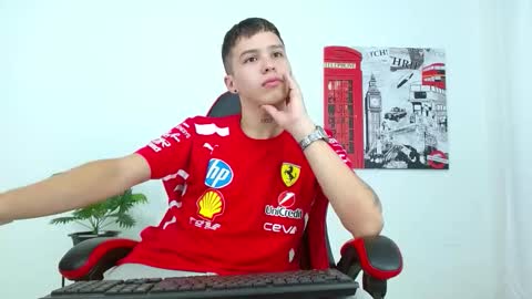 Snapshot of cumandres chatting on September 2025 02:07:01 PM cumandres online show from September 2025 02:07:01 PM