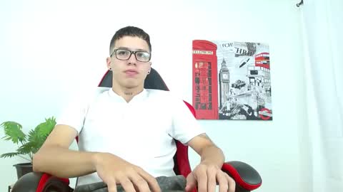 Snapshot of cumandres chatting on September 2025 02:30:02 PM cumandres online show from September 2025 02:30:02 PM