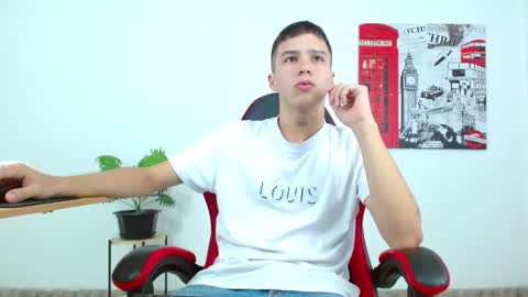 Snapshot of cumandres chatting on October 2025 02:04:02 PM cumandres online show from October 2025 02:04:02 PM