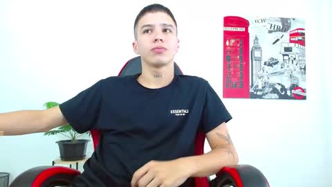 Snapshot of cumandres chatting on October 2025 01:56:01 PM cumandres online show from October 2025 01:56:01 PM