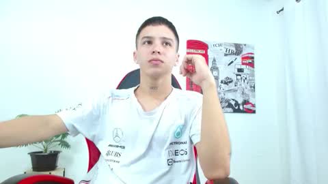 Snapshot of cumandres chatting on October 2025 02:09:01 PM cumandres online show from October 2025 02:09:01 PM