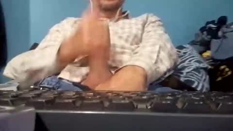 Snapshot of cumbian_chero chatting on May 2026 09:41:01 PM cumbian_chero online show from May 2026 09:41:01 PM