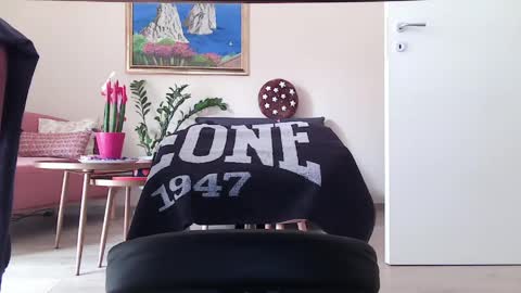 Snapshot of cumcumcum2015 chatting on April 2026 11:41:02 AM cumcumcum2015 online show from April 2026 11:41:02 AM