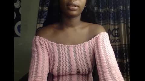 Snapshot of cumebony_petit chatting on September 2025 09:27:02 PM cumebony_petit online show from September 2025 09:27:02 PM