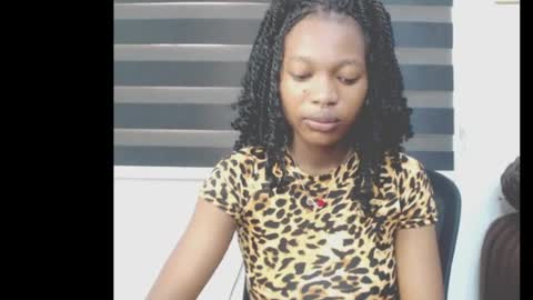 Snapshot of cumebony_petit chatting on May 2026 06:40:02 AM cumebony_petit online show from May 2026 06:40:02 AM