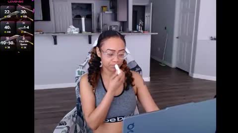 Nia Reese online show from June 2026 08:00:02 PM