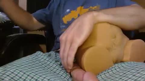 Snapshot of cumshard35 chatting on October 2025 06:18:01 PM cumshard35 online show from October 2025 06:18:01 PM