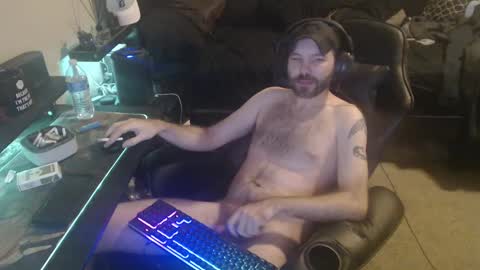 Snapshot of cumslinger2003 chatting on December 2024 05:37:01 AM cumslinger2003 online show from December 2024 05:37:01 AM