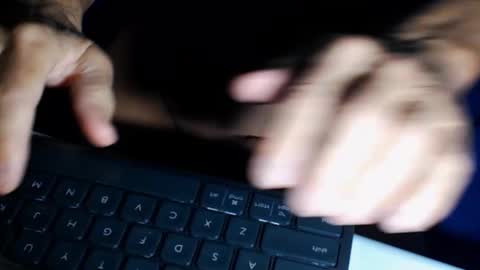 chattrbatr online show from February 2025 12:05:02 PM