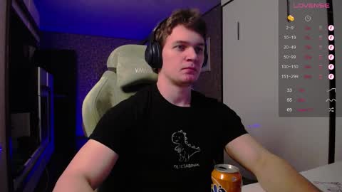 Snapshot of cumzan_ chatting on February 2025 09:43:01 PM Tarzan online show from February 2025 09:43:01 PM