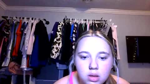 Snapshot of cuntycassie chatting on May 2026 10:27:02 PM cuntycassie online show from May 2026 10:27:02 PM