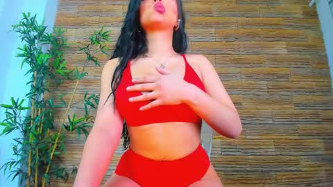 Snapshot of cupcake_izzy chatting on February 2026 05:40:02 AM cupcake_izzy online show from February 2026 05:40:02 AM