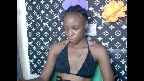 Snapshot of cupidxdoll chatting on February 2025 06:44:02 PM cupidxdoll online show from February 2025 06:44:02 PM
