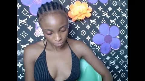 Snapshot of cupidxdoll chatting on February 2025 02:07:01 AM cupidxdoll online show from February 2025 02:07:01 AM