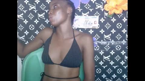 Snapshot of cupidxdoll chatting on February 2025 01:42:01 AM cupidxdoll online show from February 2025 01:42:01 AM