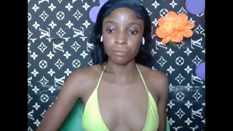 Snapshot of cupidxdoll chatting on February 2025 01:51:01 PM cupidxdoll online show from February 2025 01:51:01 PM