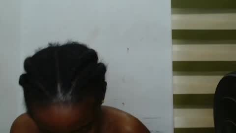 Snapshot of cupxcakex chatting on May 2026 09:27:01 PM cupxcakex online show from May 2026 09:27:01 PM