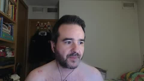 curiosillo1983 online show from May 2026 11:40:01 AM