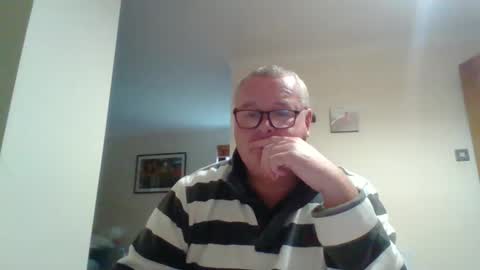 curiousax77 online show from December 2024 01:22:02 PM