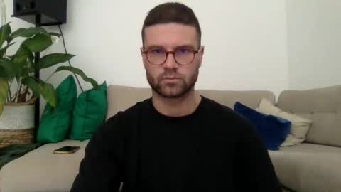 Snapshot of curiousnesssssss chatting on October 2025 01:47:02 PM curiousnesssssss online show from October 2025 01:47:02 PM