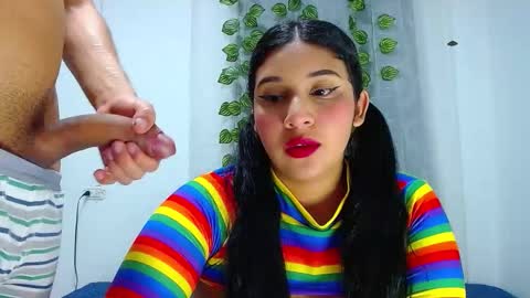 Snapshot of curiuscouplehot chatting on November 2025 10:21:01 AM Pablo and emma online show from November 2025 10:21:01 AM