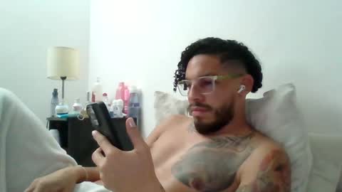 curly_louis online show from October 2025 02:31:01 AM