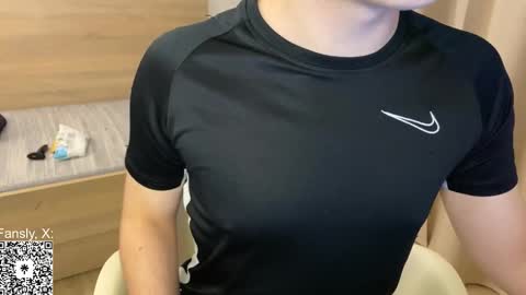 Snapshot of curlyboyy_ chatting on March 2026 08:36:01 PM Mike pvt is open online show from March 2026 08:36:01 PM