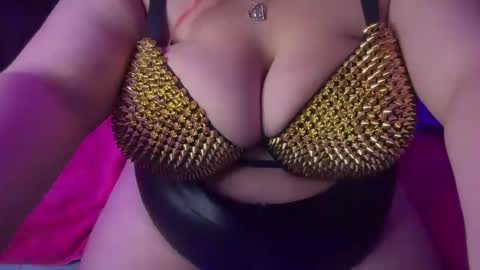 Kay online show from January 2025 11:56:01 PM