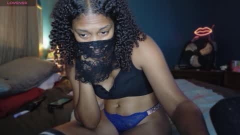 Curlynony online show from October 2025 05:12:02 PM