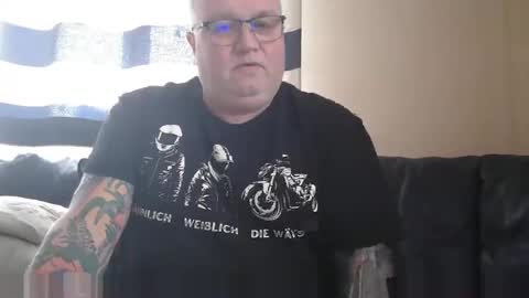 Snapshot of curtus14 chatting on February 2025 08:39:01 AM curtus14 online show from February 2025 08:39:01 AM