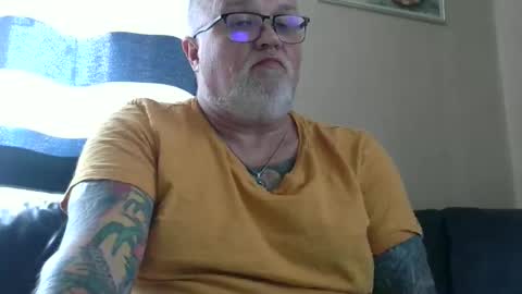 Snapshot of curtus14 chatting on March 2026 01:17:01 PM curtus14 online show from March 2026 01:17:01 PM