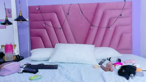 Michel  online show from April 2026 07:41:01 PM