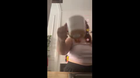 Snapshot of curvycate127 chatting on January 2025 03:36:02 PM Cate online show from January 2025 03:36:02 PM