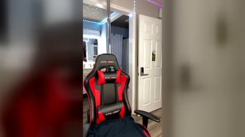 curvyfunlover online show from February 2026 12:09:01 PM