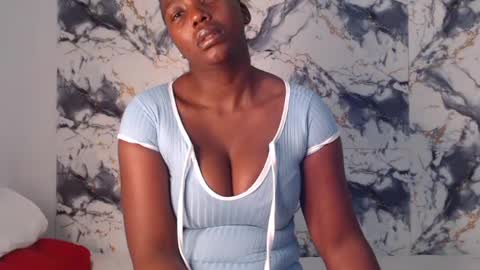 Snapshot of curvyj255 chatting on June 2026 06:54:02 PM curvyj255 online show from June 2026 06:54:02 PM