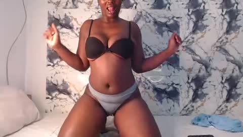 Snapshot of curvyj255 chatting on July 2026 07:49:02 PM curvyj255 online show from July 2026 07:49:02 PM