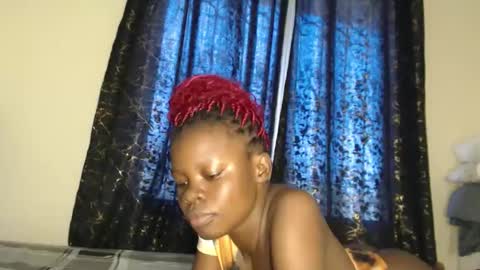 Snapshot of curvyjoan chatting on January 2026 09:36:01 AM curvyjoan online show from January 2026 09:36:01 AM