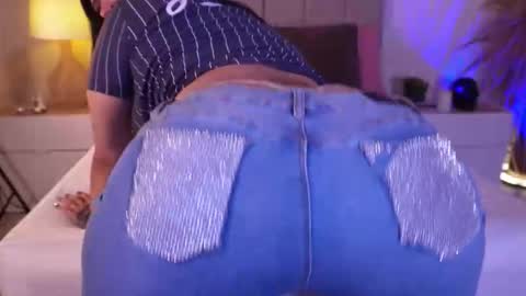 Samantha online show from December 2025 08:59:02 PM