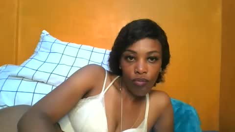 Snapshot of curvylyin chatting on March 2026 07:36:02 AM curvylyin online show from March 2026 07:36:02 AM