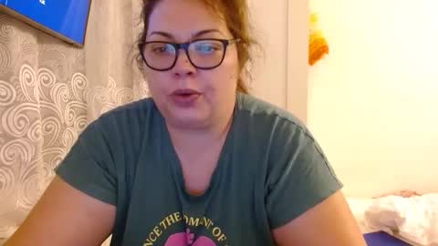 Snapshot of curvymomylore chatting on February 2026 03:37:01 AM Lore online show from February 2026 03:37:01 AM