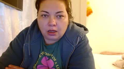 Snapshot of curvymomylore chatting on March 2026 02:45:01 PM Lore online show from March 2026 02:45:01 PM