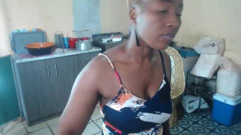 curvypear76x online show from January 2025 01:03:01 PM