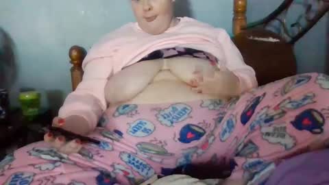 Snapshot of curvyplayday chatting on February 2025 09:32:02 PM dahlia -kim online show from February 2025 09:32:02 PM