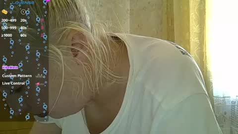 Snapshot of curvywild_lady30 chatting on May 2026 10:44:02 AM Curvy online show from May 2026 10:44:02 AM