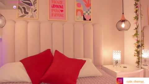 Snapshot of cute__cherry_ chatting on September 2025 08:34:02 PM Amber online show from September 2025 08:34:02 PM