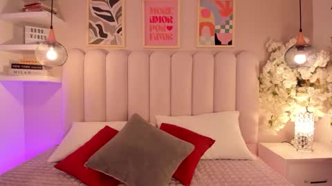 Snapshot of cute__cherry_ chatting on October 2025 09:43:02 PM Amber online show from October 2025 09:43:02 PM