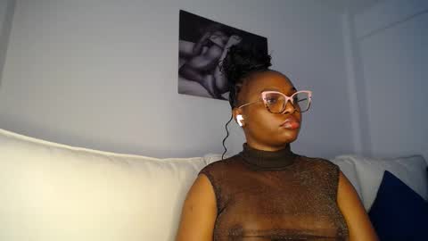 Snapshot of cute_ass18 chatting on February 2025 10:30:02 AM Liya online show from February 2025 10:30:02 AM