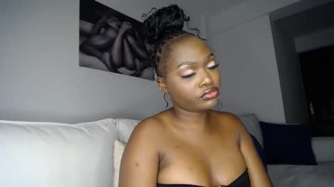 Snapshot of cute_ass18 chatting on March 2025 04:24:02 PM Liya online show from March 2025 04:24:02 PM